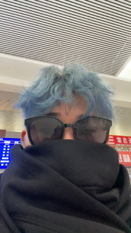 平行线的第一张照片--舟山闪婚服务中心